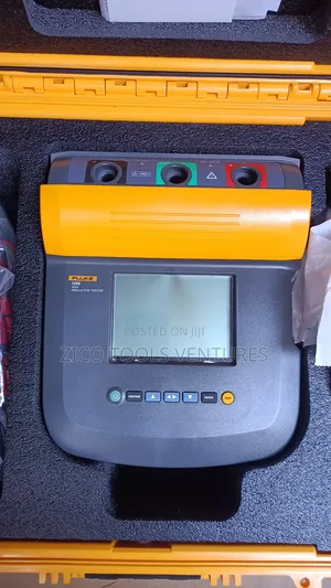 Fluke 1555 Fc 10 Kv Insulation Tester