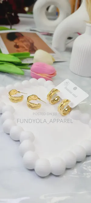 Leaf Shaped Stainless Steel Earring.