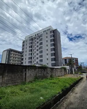 3bdrm Apartment in Lekki for sale