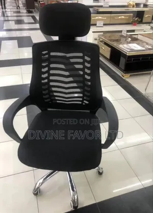 Affordable Swivel Chair for Office Work
