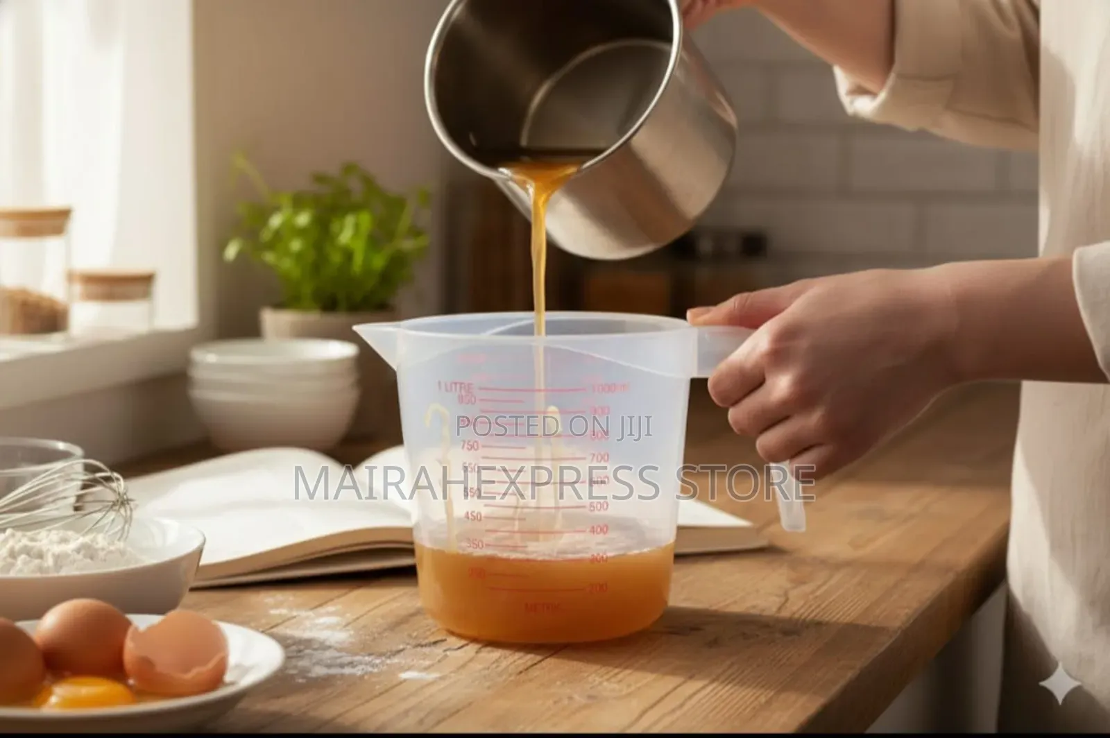Multi-Scale Measuring Cup.