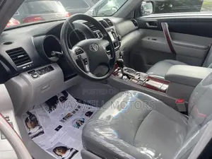 Toyota Highlander 2013 Gray