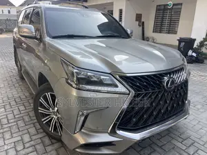 Lexus LX 2021 Gold