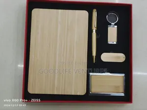 5-in-1 Bamboo Corporate Gift Set With Card Holder and Key Chain