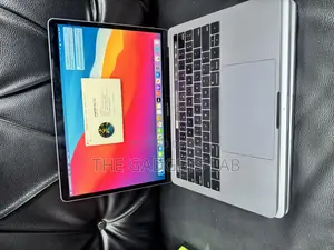 Laptop Apple MacBook Pro 2018 16GB Intel Core i7 SSD 512GB