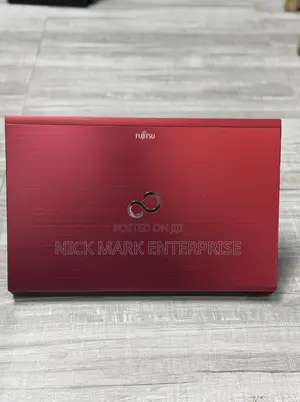 Laptop Fujitsu Lifebook AH552 8GB Intel Core i5 HDD 500GB