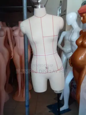 Pinable Female Mannequin