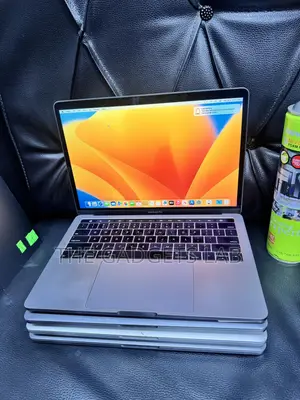 Laptop Apple MacBook Pro 2018 16GB Intel Core I7 SSD 512GB