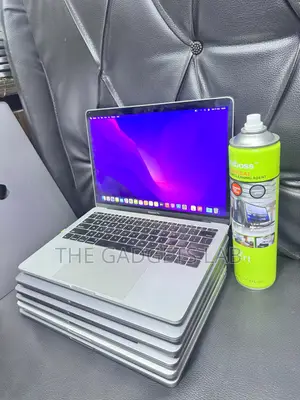 Laptop Apple MacBook Pro 2017 16GB Intel Core I5 SSD 256GB