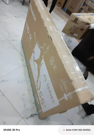Standard Hisense 55 Inches Smart Tv