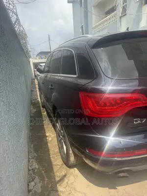 Audi Q7 3.0T Premium Quattro 2011 Black