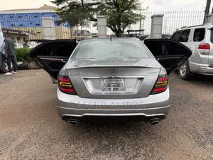 Mercedes-Benz C300 Sport 4Matic Sedan AWD (3.5L 6cyl 7A) 2013 Gray