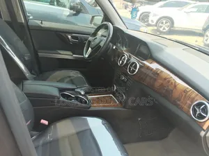 Mercedes-Benz GLK-Class Base GLK 350 4dr 4x2 (3.5L 6cyl 7A) 2015 Brown