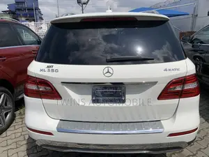 Mercedes-Benz M Class ML350 4MATIC 4dr SUV AWD (3.5L 6cyl 7A) 2014
