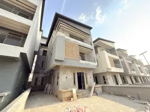 4bdrm Townhouse/Terrace in Beautiful, Mabushi for sale