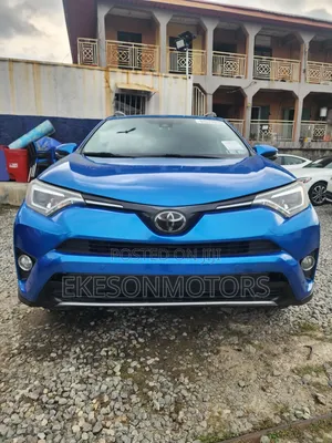 Toyota RAV4 Limited FWD (2.5L 4cyl 6A) 2017 Blue