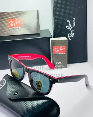Signature Ray Ban Glass