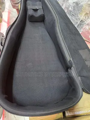 Quality Luxars Guitar Bag
