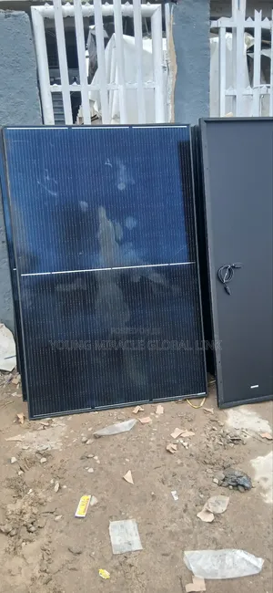 Brand New 450watts 120cells  Longi