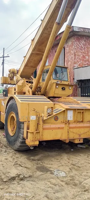 Grove 40 Tons Motor Crain