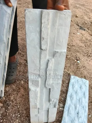 Made in Nigeria Crack Wall