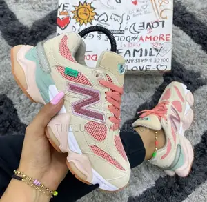 New Balance Runner Ladies Sneakers