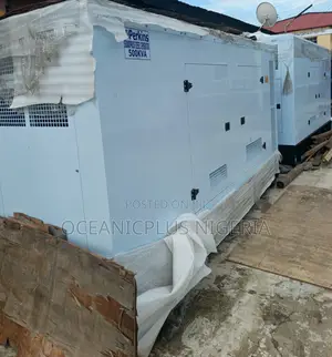 Perkins 500 Kva Soundproof Whisper-Quiet Generator
