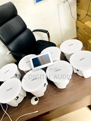 8 Bose Ceiling Speakers Plus 7 Inches Inwall Smart Amplifier