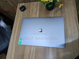 Laptop Apple MacBook 2019 64GB Intel Core i9 SSD 1T