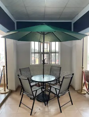 Outdoor Shade With Umbrella