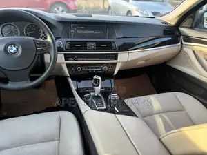 BMW 535i 2019 Gold
