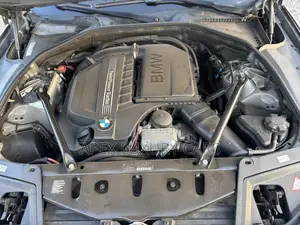BMW 535i 2019 Gold