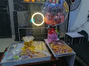 Hot Air Balloon, Small Chops and Food Tray