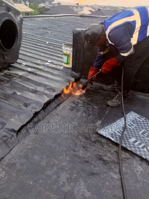 Symbiotic Leak-Proofing Experts