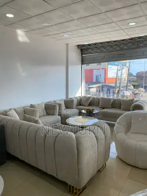 A Good Quality of Luxury 7 Seater’S Sofas.