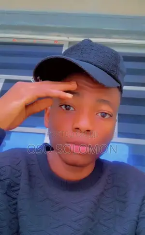 Barber, Makeup Gele Artist | Dreadlocks Home Service Available
