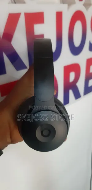 Beats Solo Pro Wireless Noise Cancelling Headphone