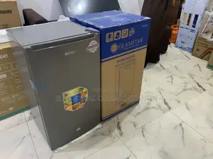 Glamstar 90 L Mini Fridge – Consistent Temperature Control