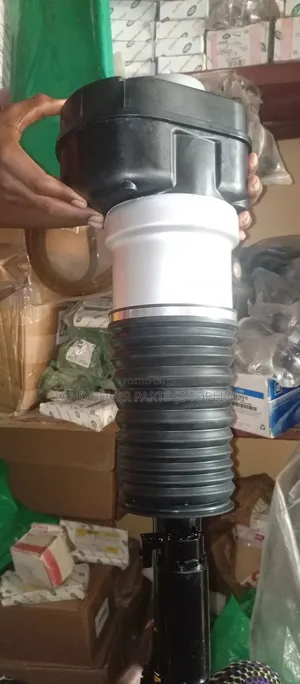 Range Rover 2024 2025 Front Shock Absorber