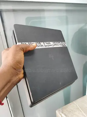 Playstation 4 Slim With Downloaded Games