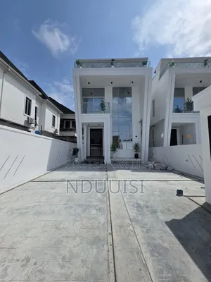 5bdrm Duplex in Ologolo for sale