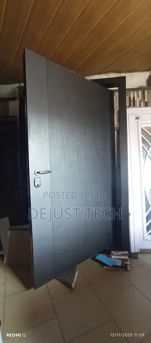 Pivot Heavy Entrance Door