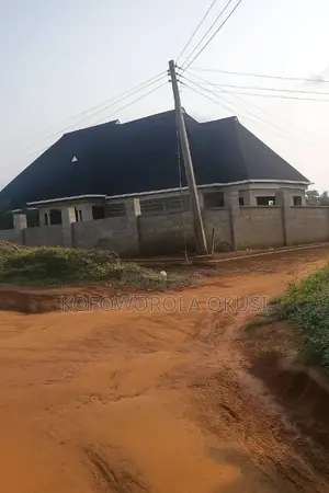4bdrm Bungalow in Idomila, Ijebu Ode for sale