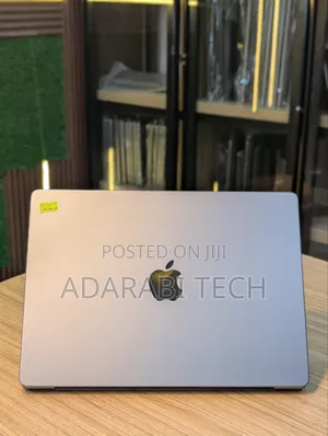 Laptop Apple MacBook Pro 2021 M1 16GB Intel Core I9 SSD 512GB