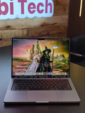Laptop Apple MacBook Pro 2021 M1 16GB Intel Core I9 SSD 512GB