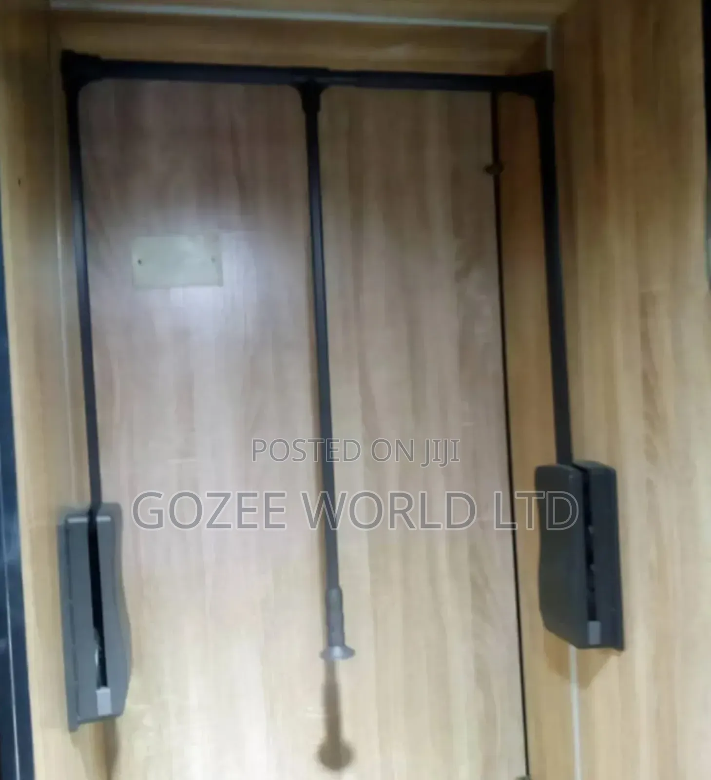 Black Wardrobe Hanger Lifter