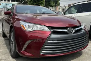Toyota Camry XLE 4dr Sedan (2.5L 4cyl 6A) 2015 Red