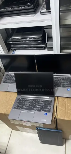Laptop HP ZBook Firefly G8 1GB Intel Core I7 SSD 256GB