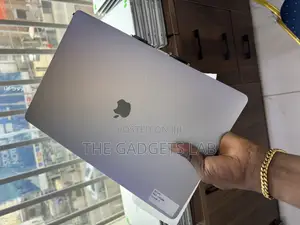 2019 Macbook Pro Screen
