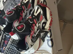 Adidas Vento XLG Deluxe Running Sneakers for Men -Size 45 Only